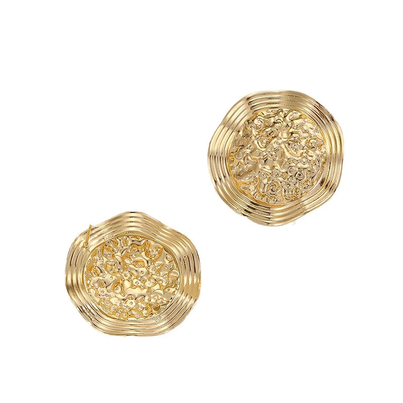 Minimalist Sophisticated Feel Earrings for Women Light Luxury Trend Golden Retro Versatile Alloy Electroplating Fashion Jewelry