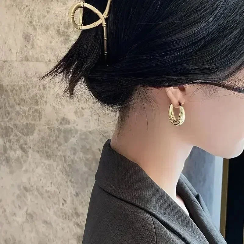 Trend Metal Geometry Gold Color Women's Hoop Earrings Fashion New Design Oval Minimalist unisex