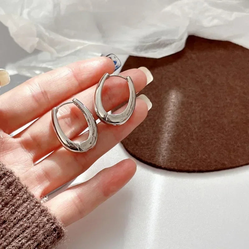 Trend Metal Geometry Gold Color Women's Hoop Earrings Fashion New Design Oval Minimalist unisex
